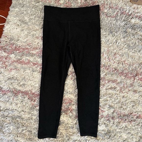 VUORI high waisted clean elevation leggings XL - Picture 2 of 5